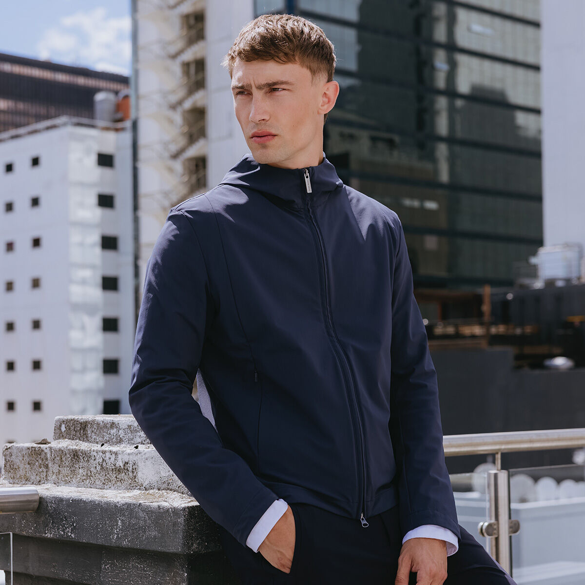 VESTES L&Eacute;G&Egrave;RES