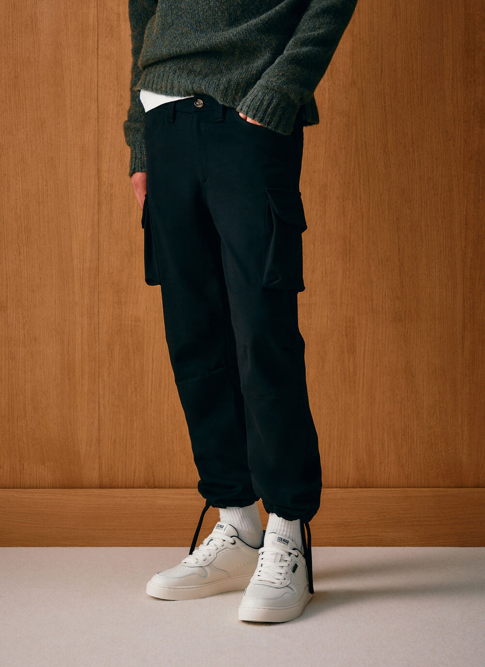 Interlock trousers with maxi pockets image number 1