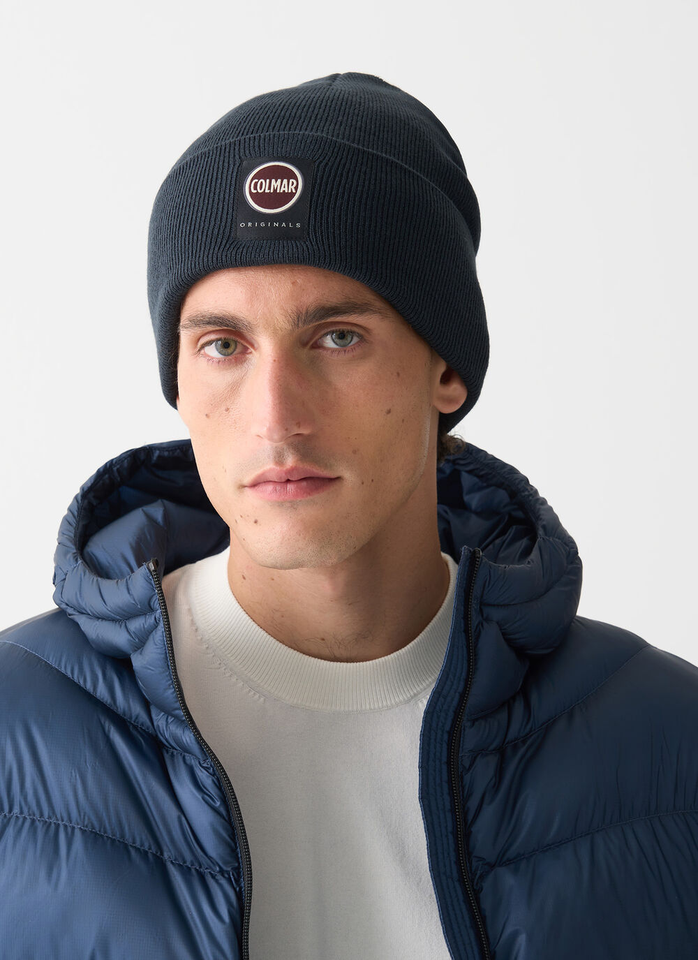 Unisex hat with turn-up cuff image number 0