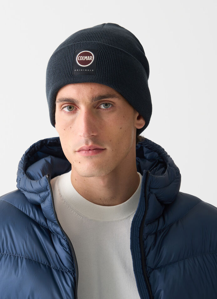 Unisex hat with turn-up cuff image number 0