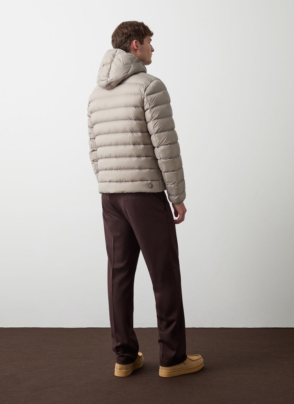 Sporty down jacket with detachable hood image number 3