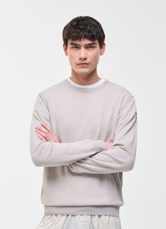 Branded organic cotton pullover