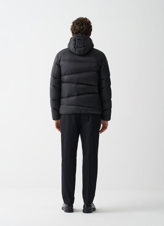 Hooded down jacket with wavy quilting image number 3