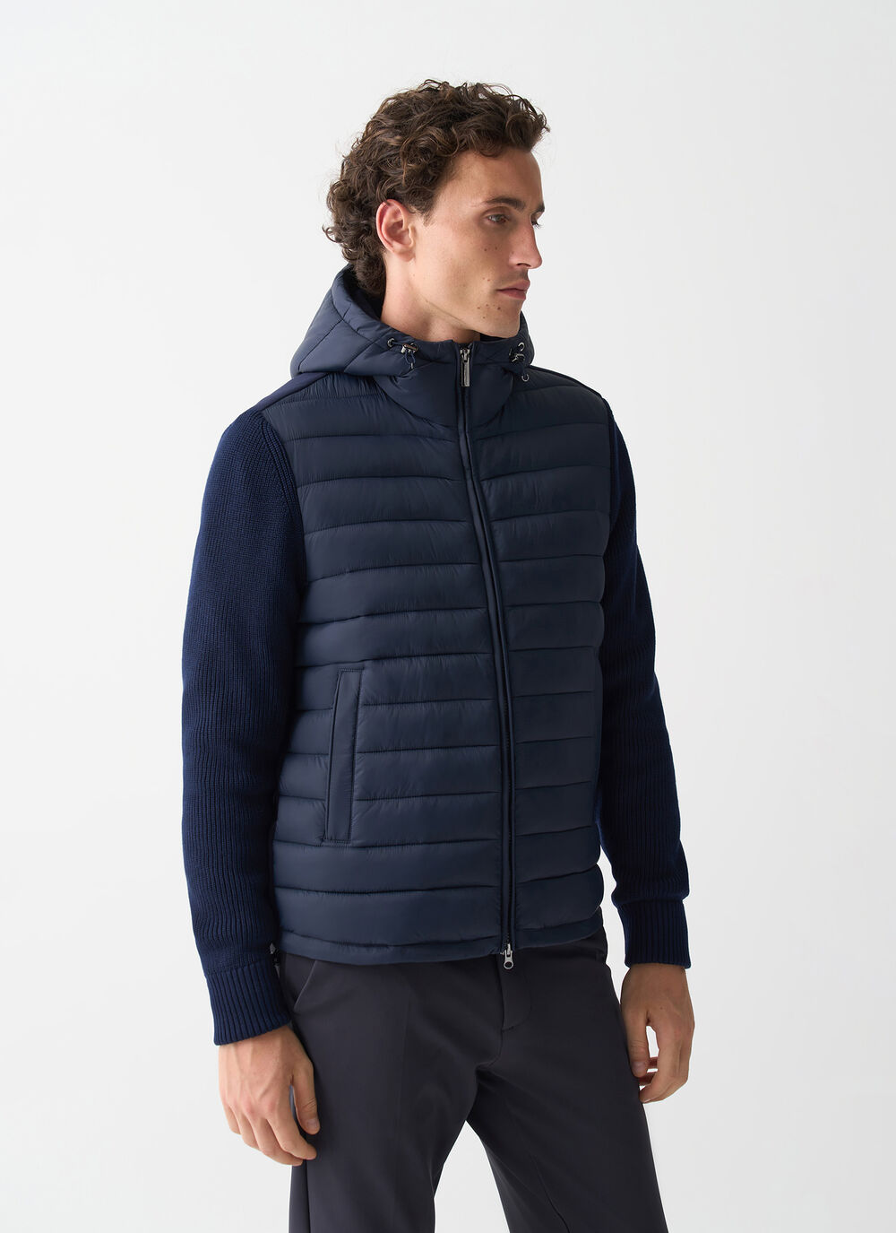 Hooded jacket with knit sleeves image number 1