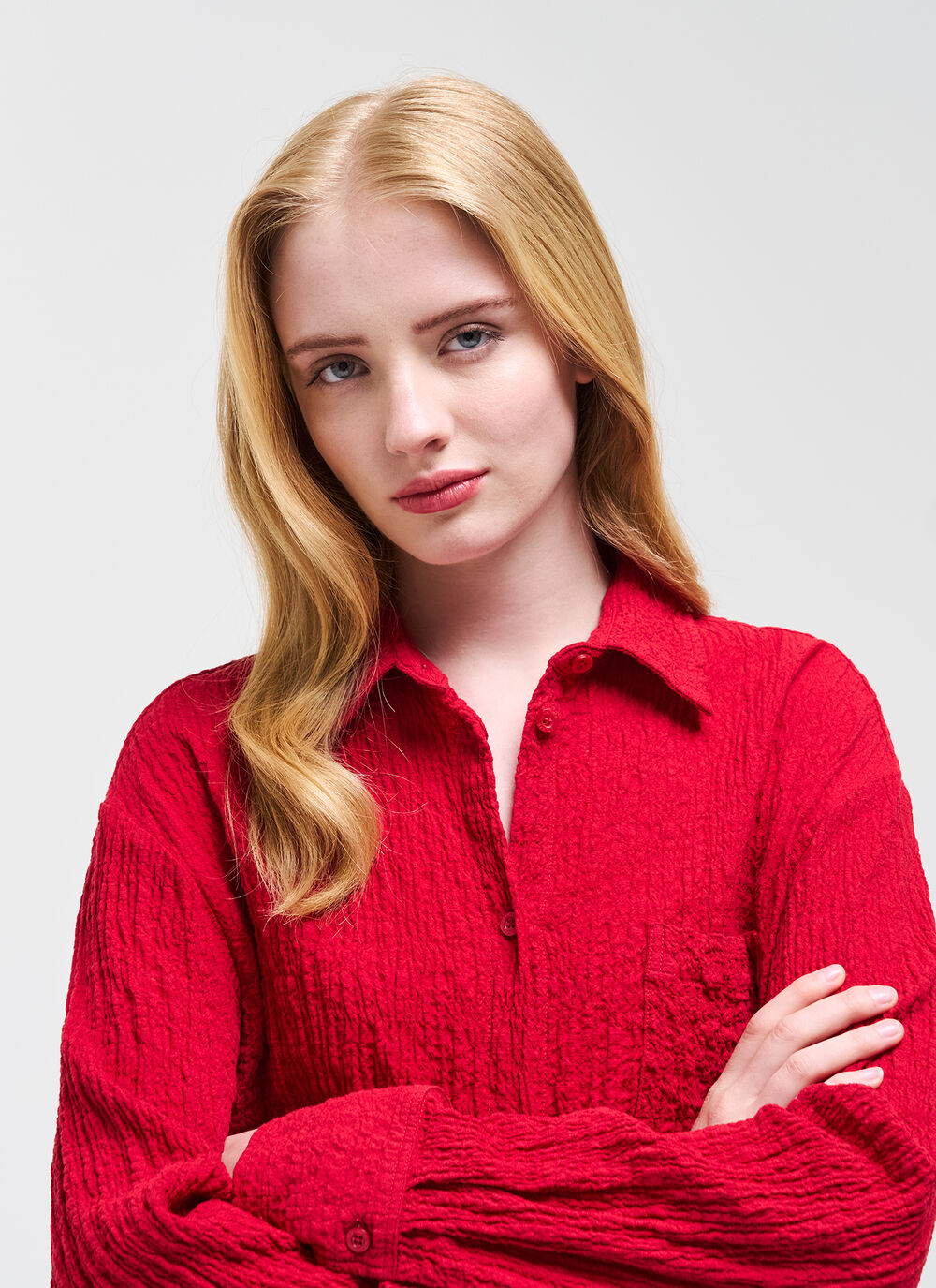 Shirt in crinkled fabric image number 2