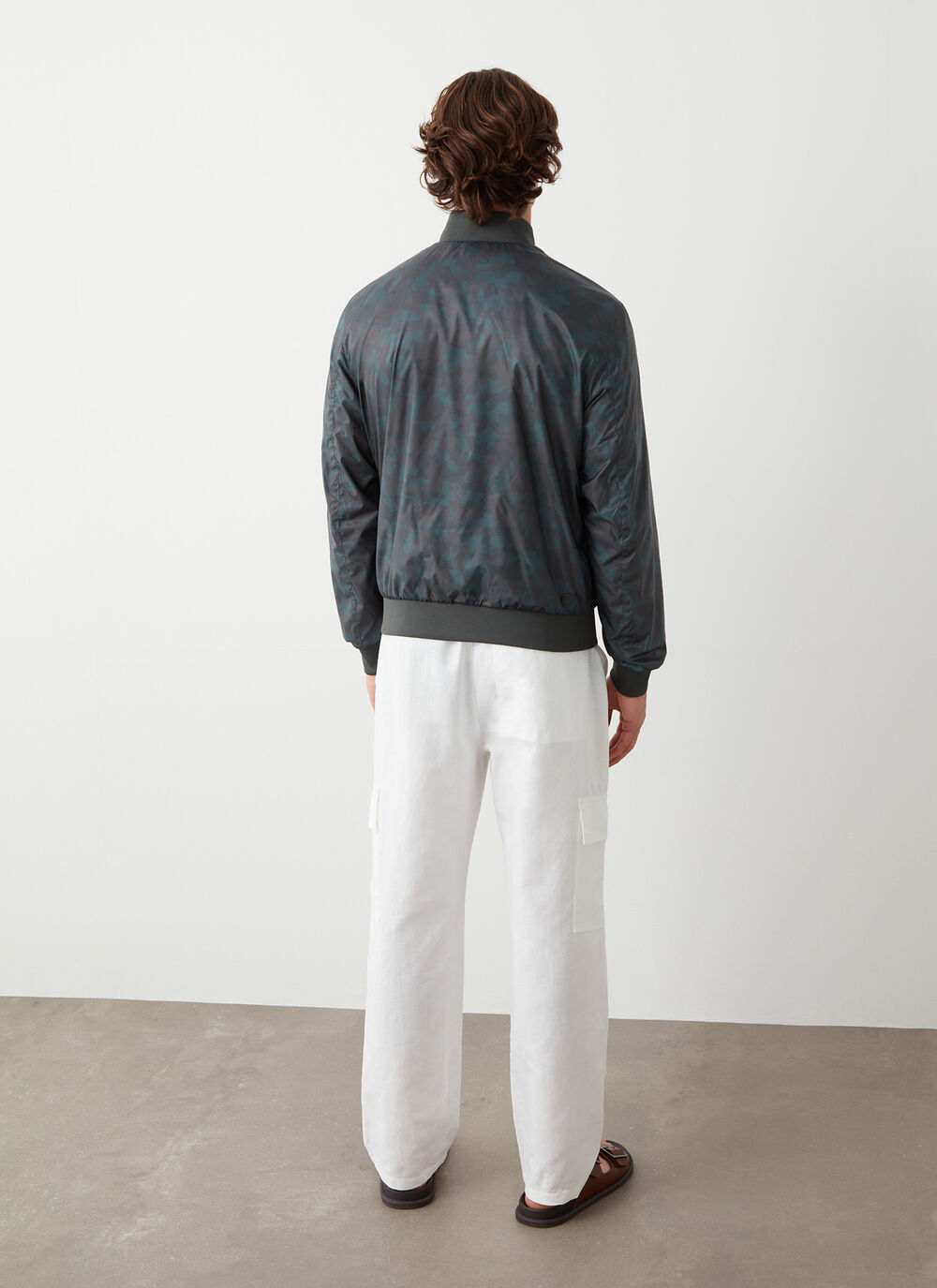 Reversible camouflage bomber jacket image number 3