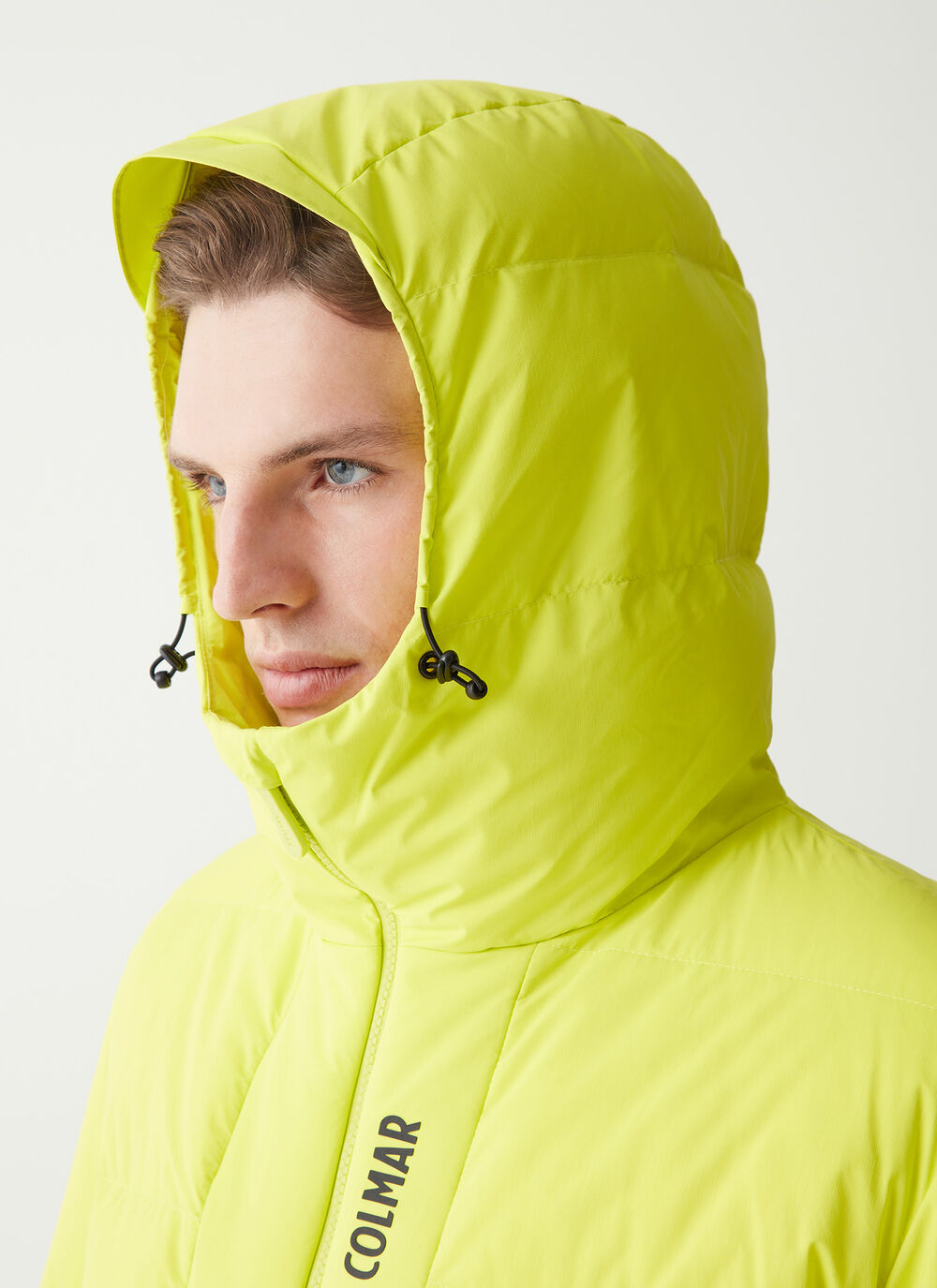 Extra-warm puffy ski jacket image number 2