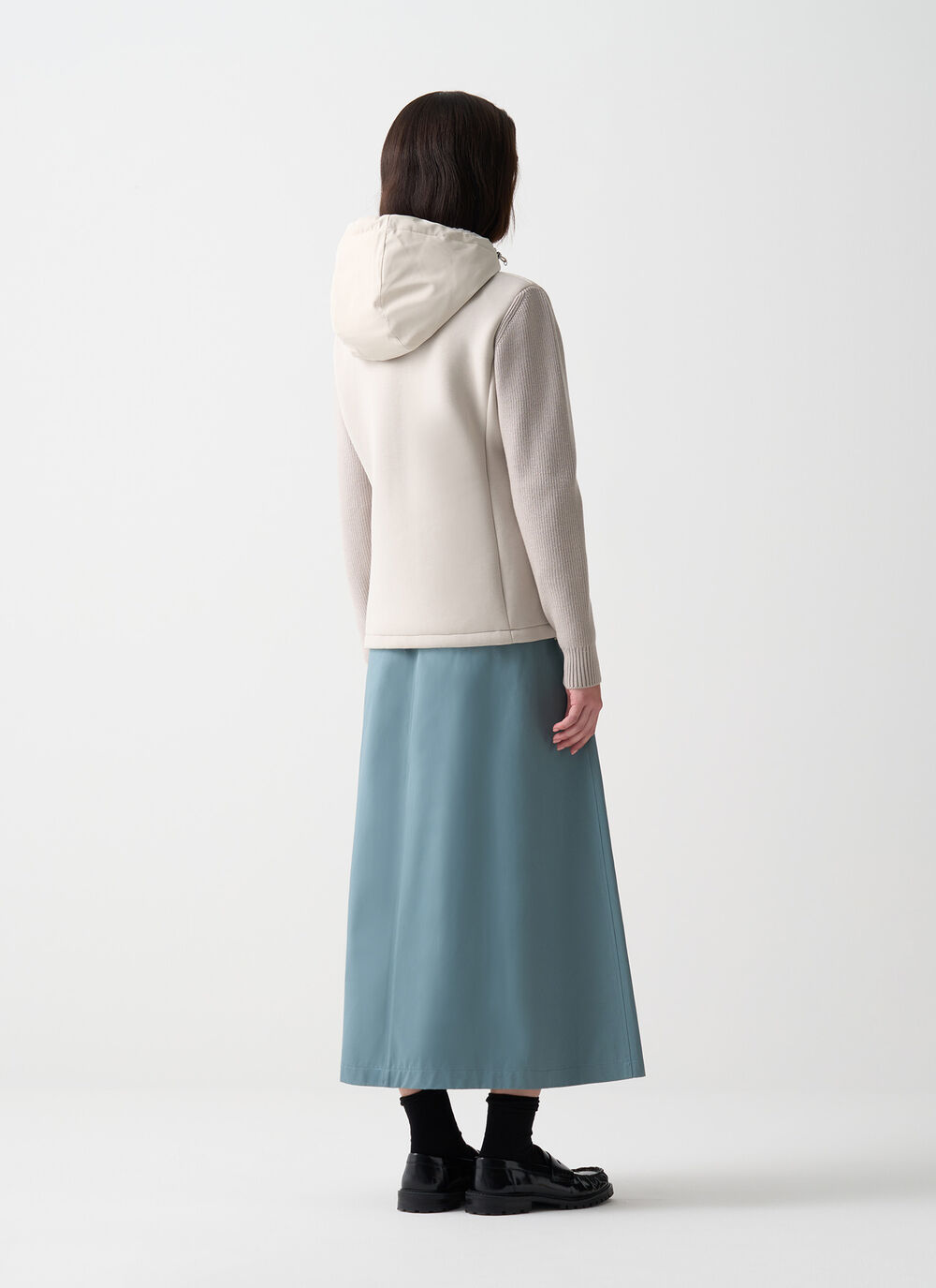 Padded jacket with knit sleeves image number 3