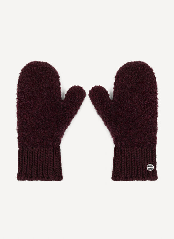 Bouclé yarn mittens