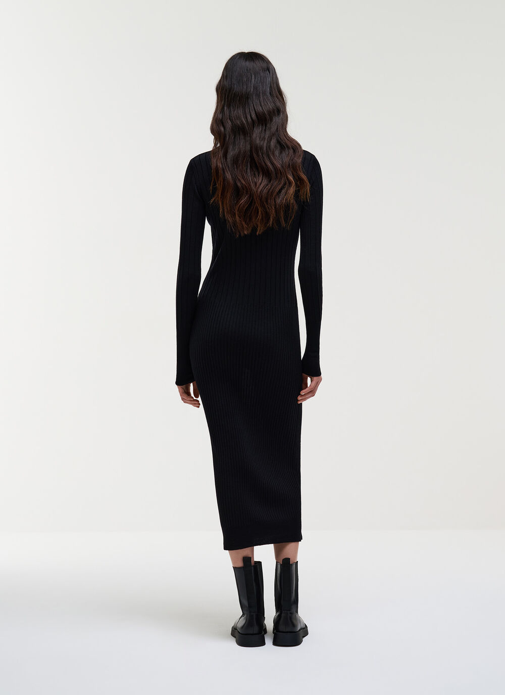 Wool midi dress  image number 3