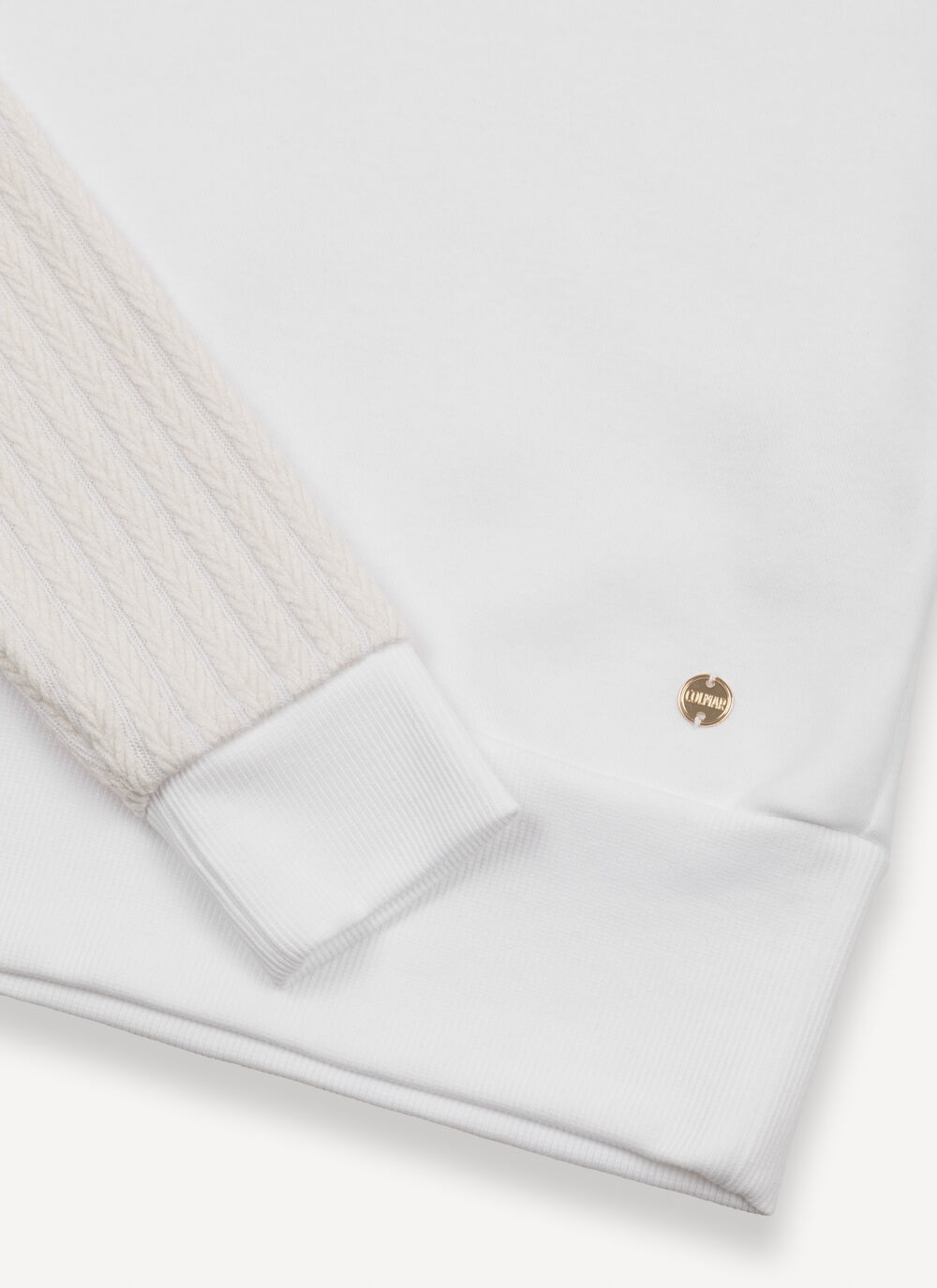 Sweatshirt with cable-knit sleeves image number 6