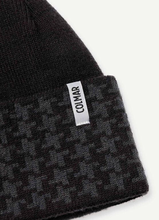 Women's houndstooth hat