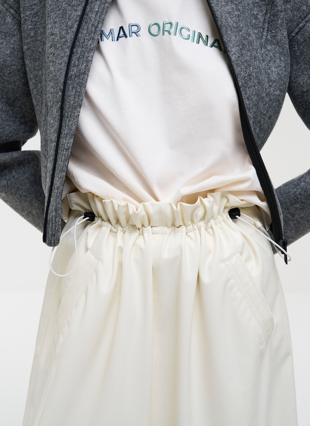 Jupe midi en similicuir image number 2