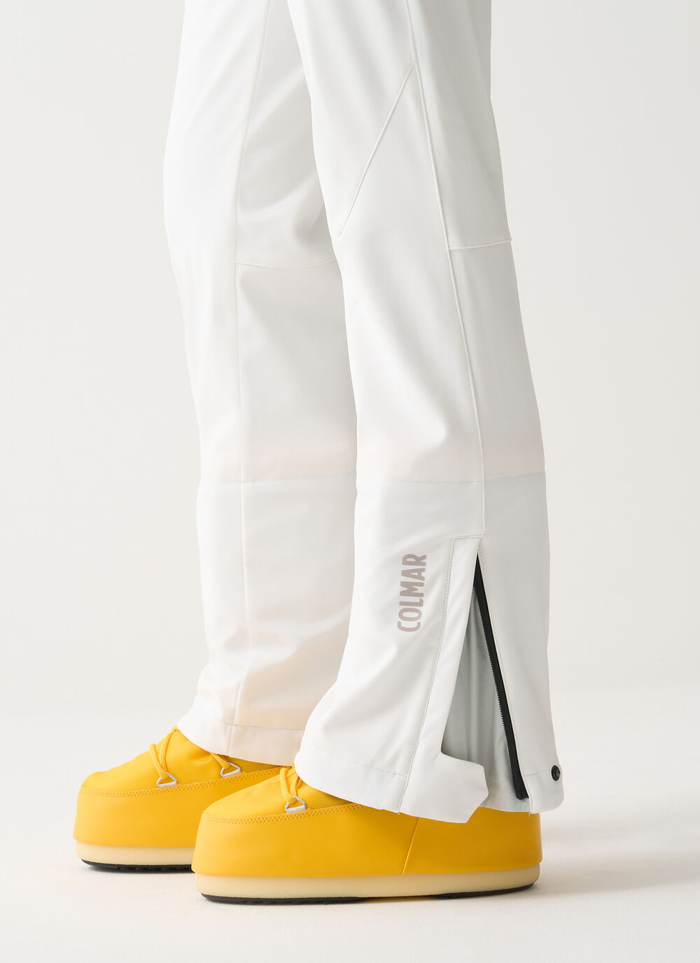 Dressy softshell ski trousers image number 2