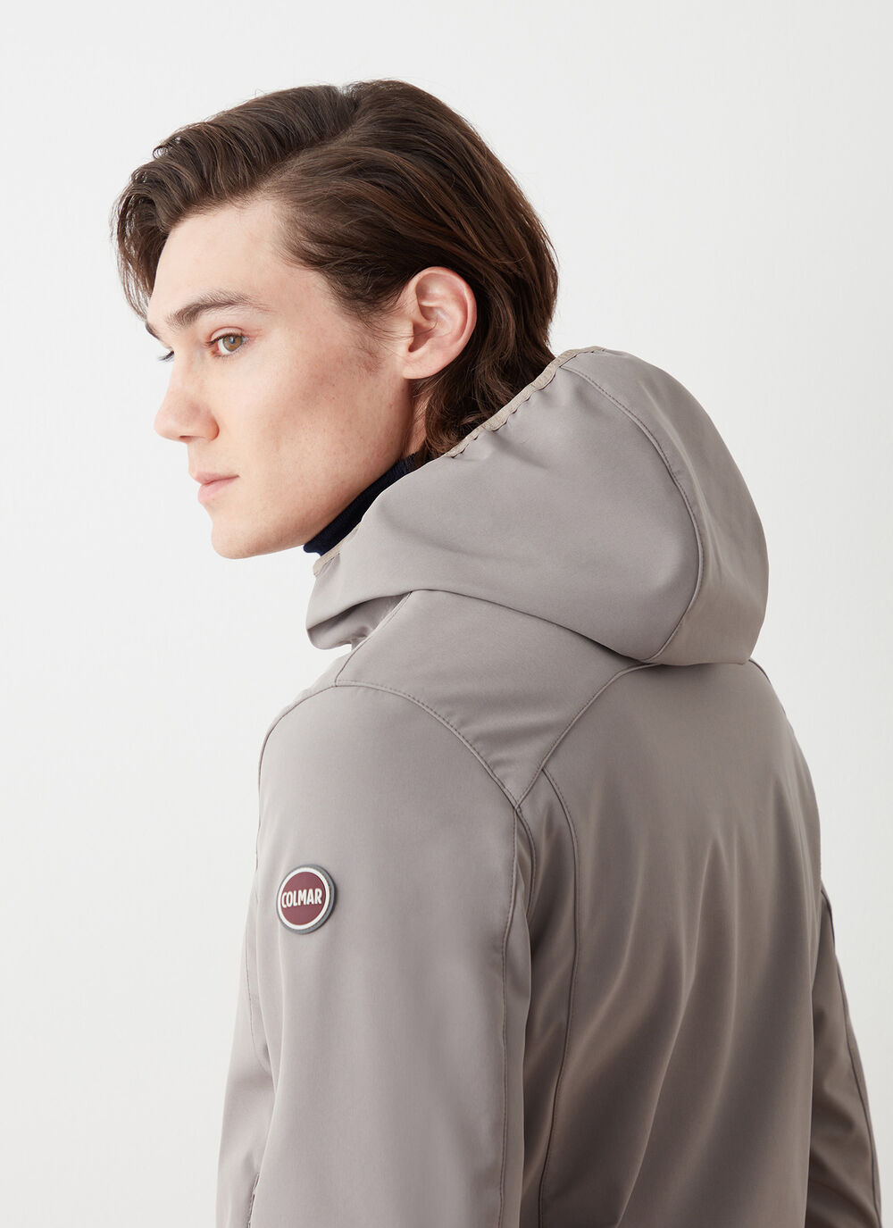 Waterproof autumn-weight softshell jacket image number 2