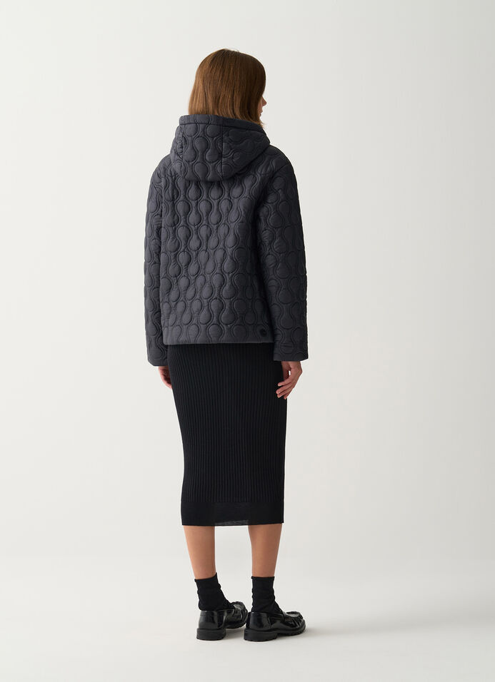 Light teardrop-quilted jacket. image number 3