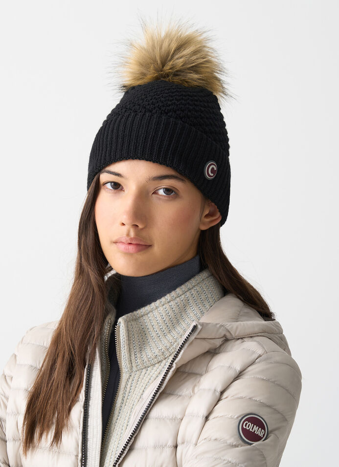 Unisex hat with faux fur pom-pom image number 0