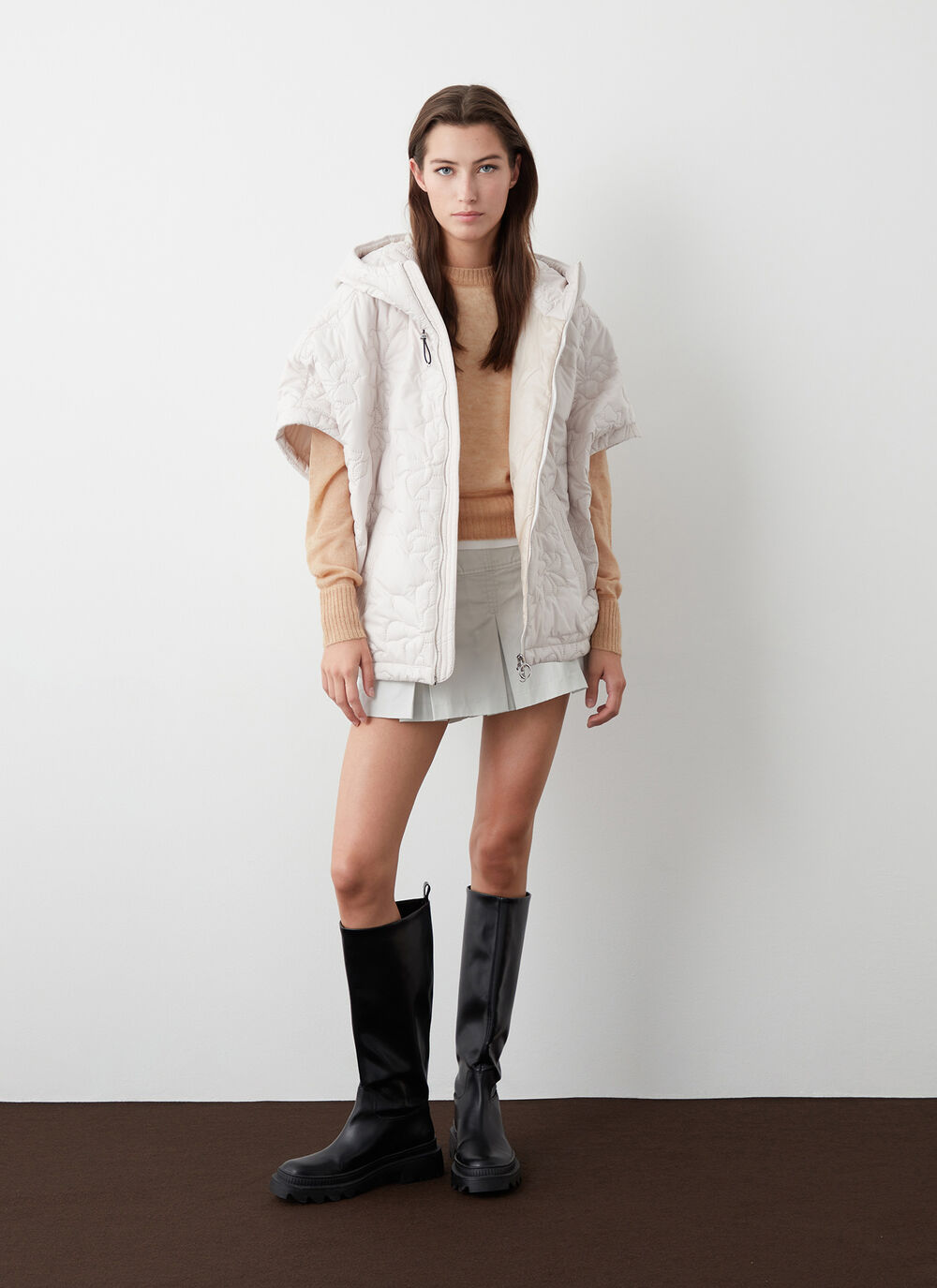 Cappa leggera con disegno floreale image number 1