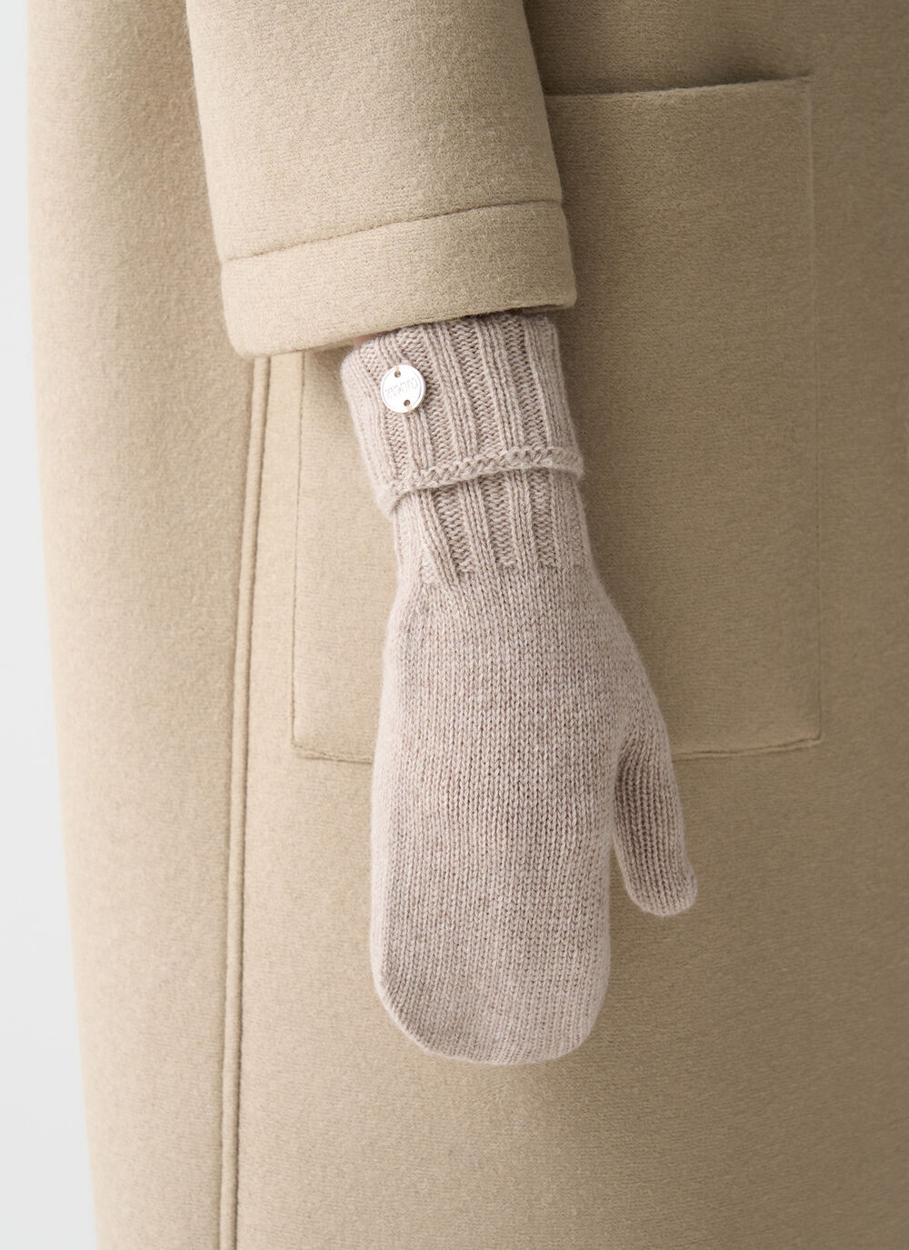 Mittens with cuffs image number 0