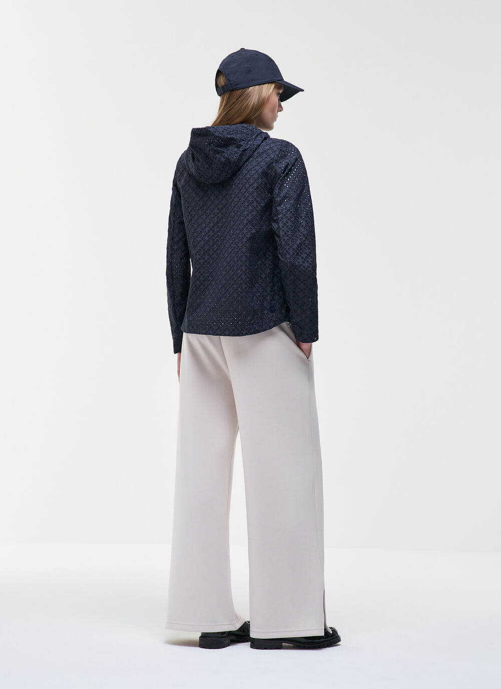 Broderie anglaise jacket image number 3