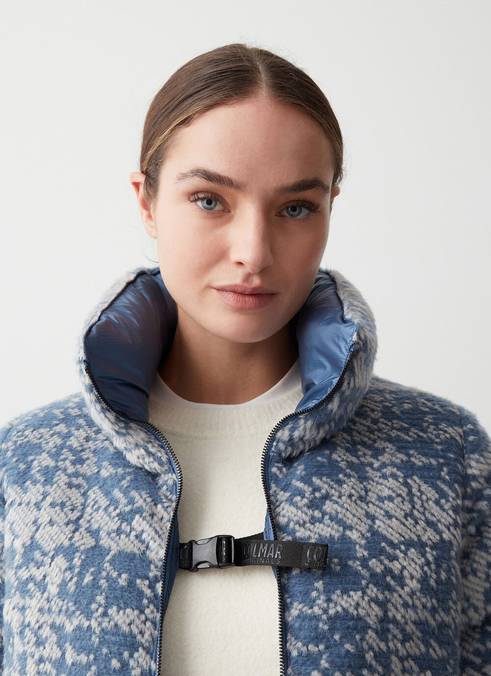 Jacquard down jacket with enveloping collar image number 1