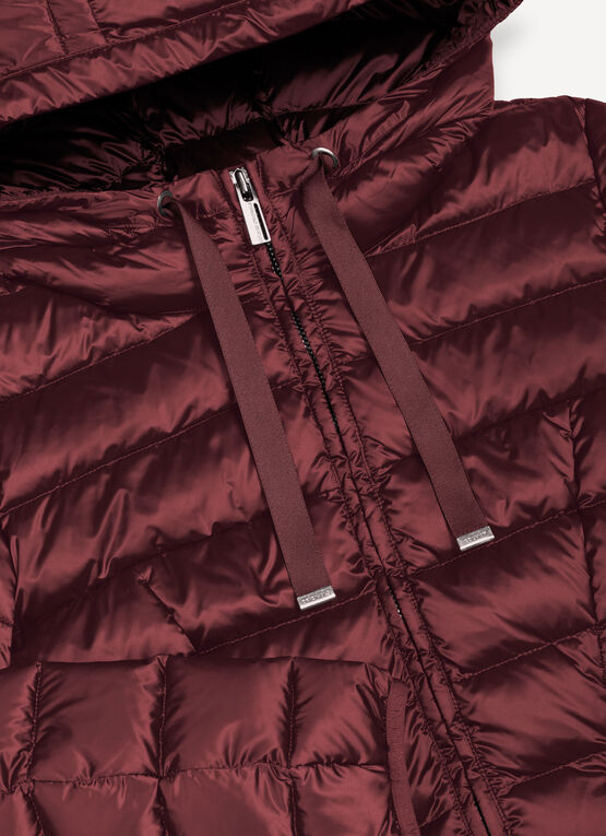 Fitted down jacket with hood