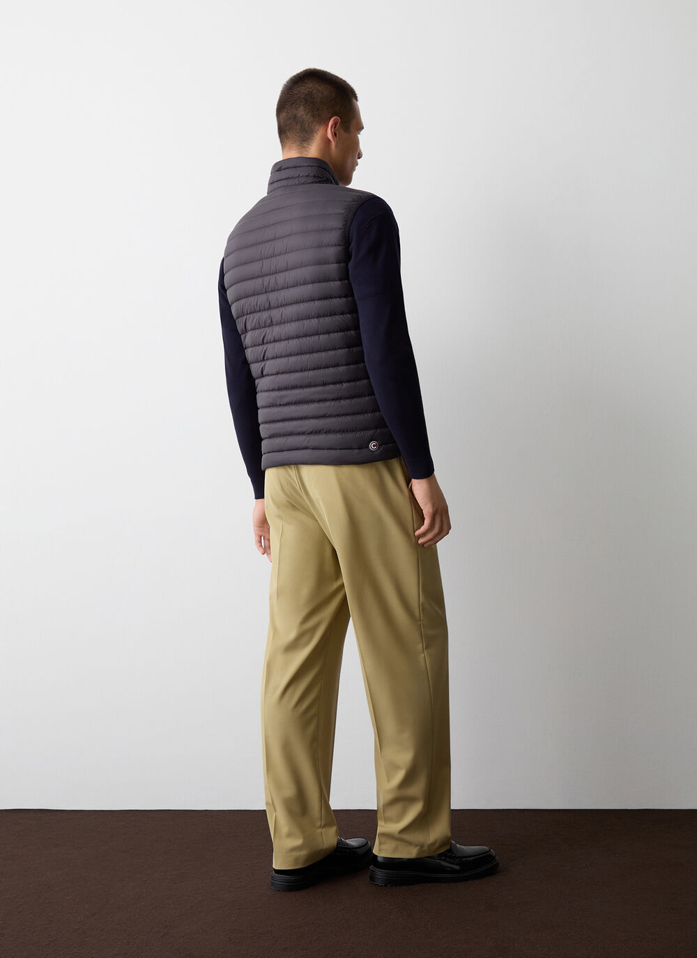 Quilted down vest image number 3