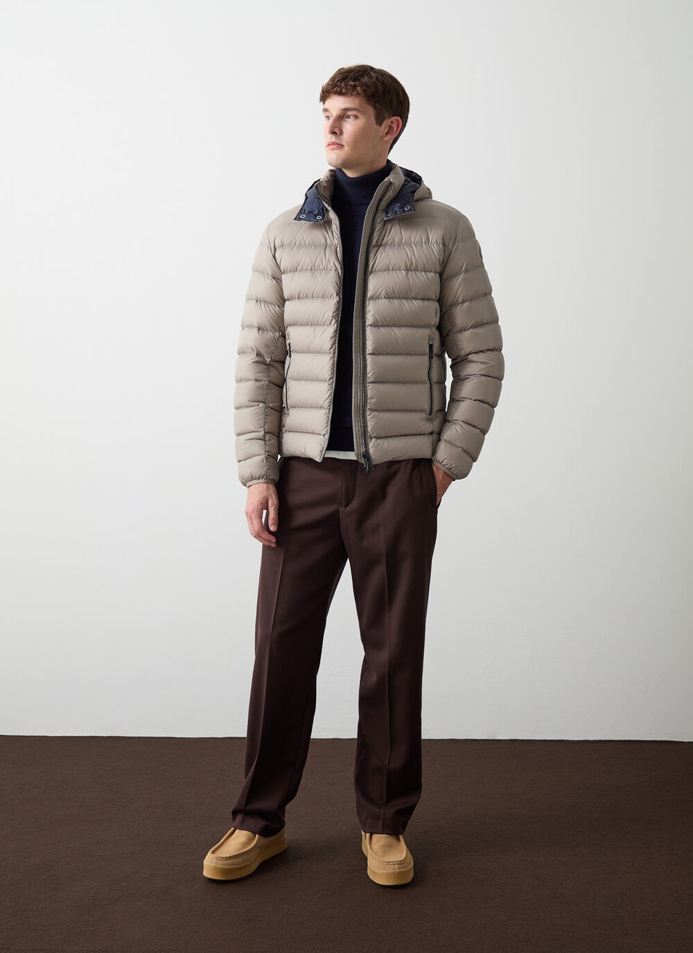 Sporty down jacket with detachable hood image number 1