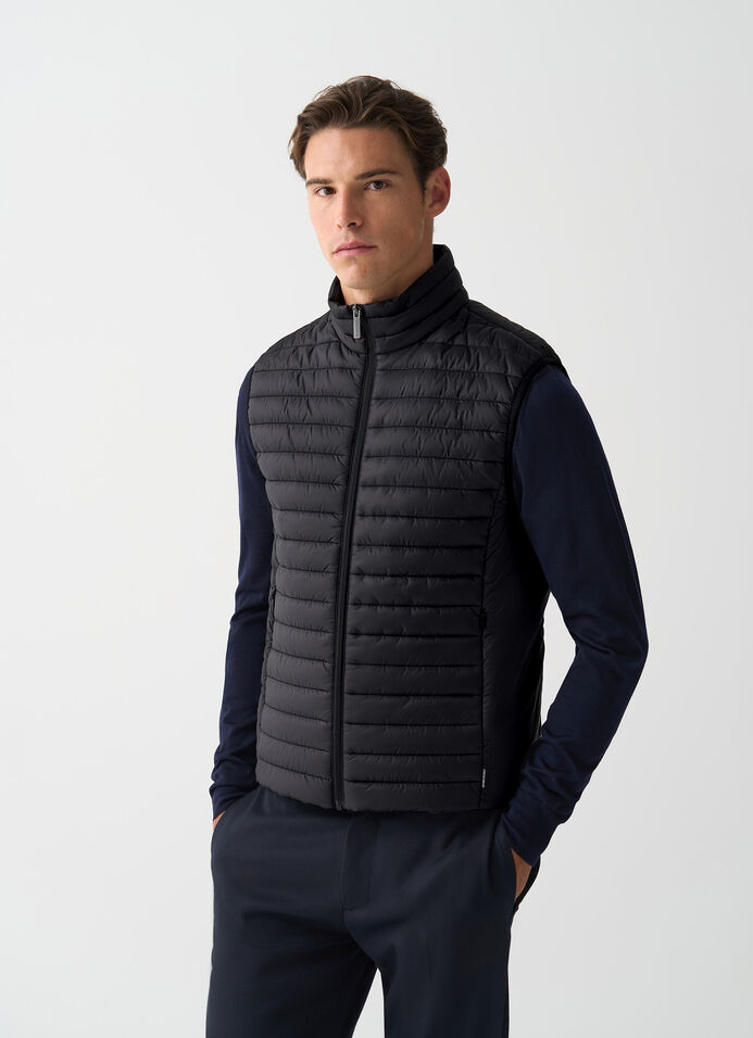 Ultra-lightweight vest image number 1