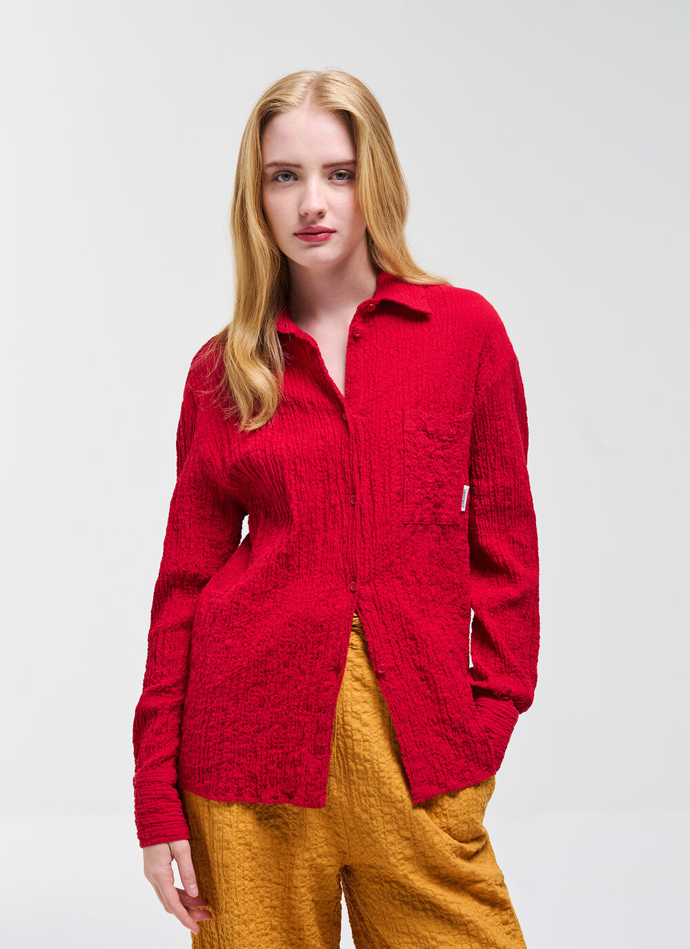 Shirt in crinkled fabric image number 0