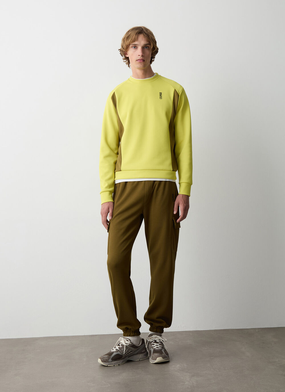 Stretch crew-neck sweatshirt image number 0