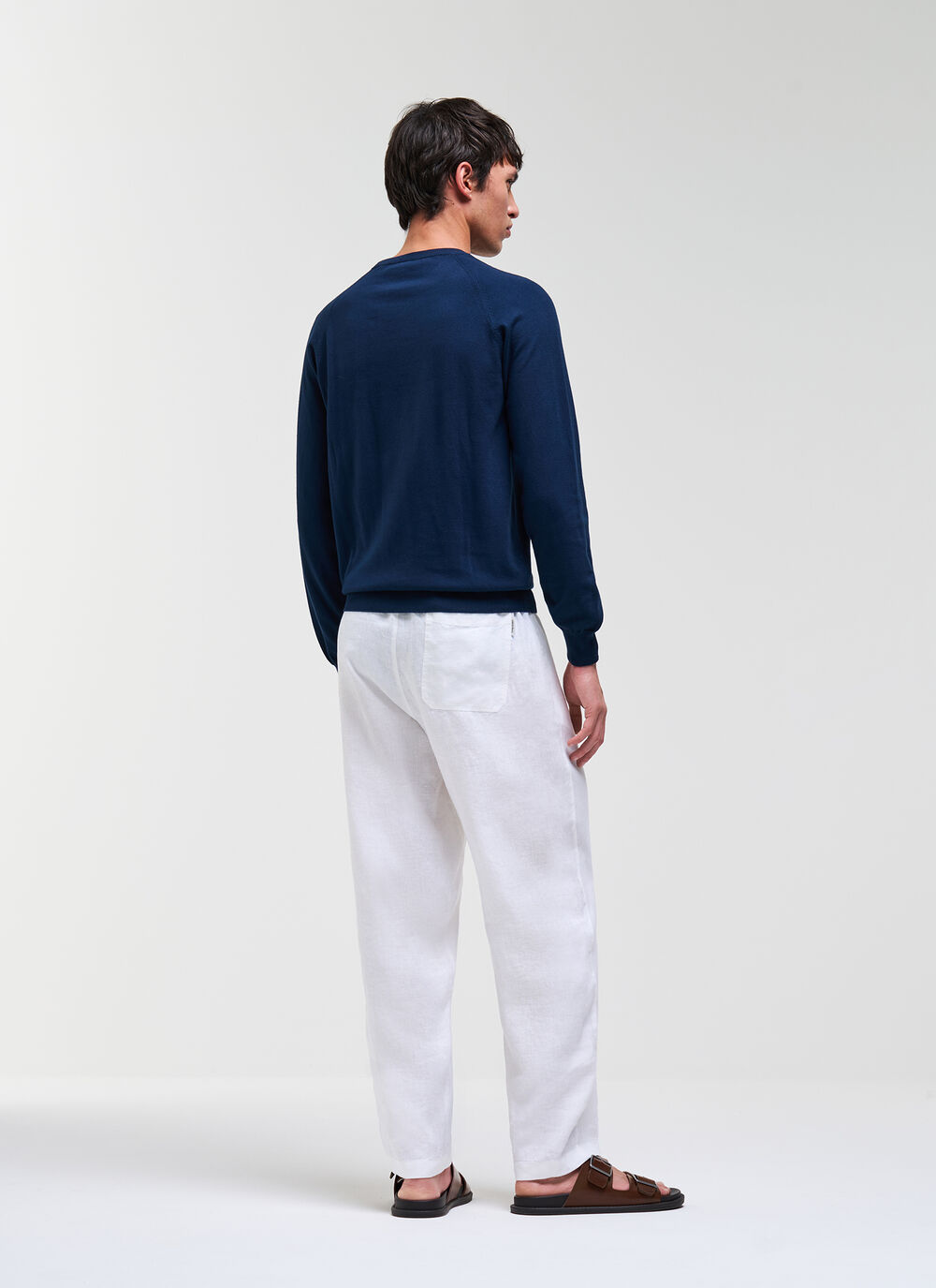 Lightweight crew neck pullover image number 3