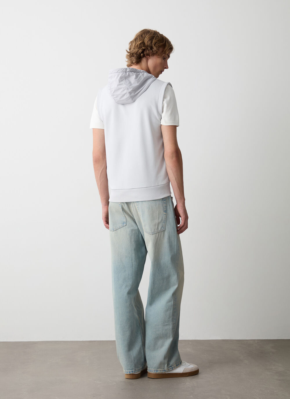 Fleece gilet with nylon details image number 3