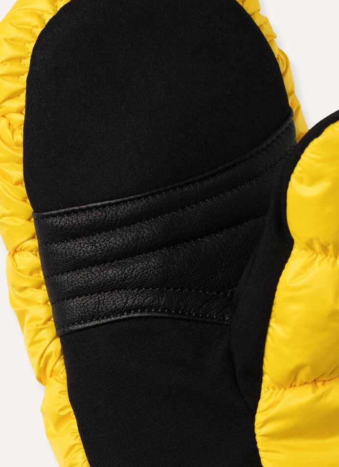 Women's Puffy ski mittens image number 1