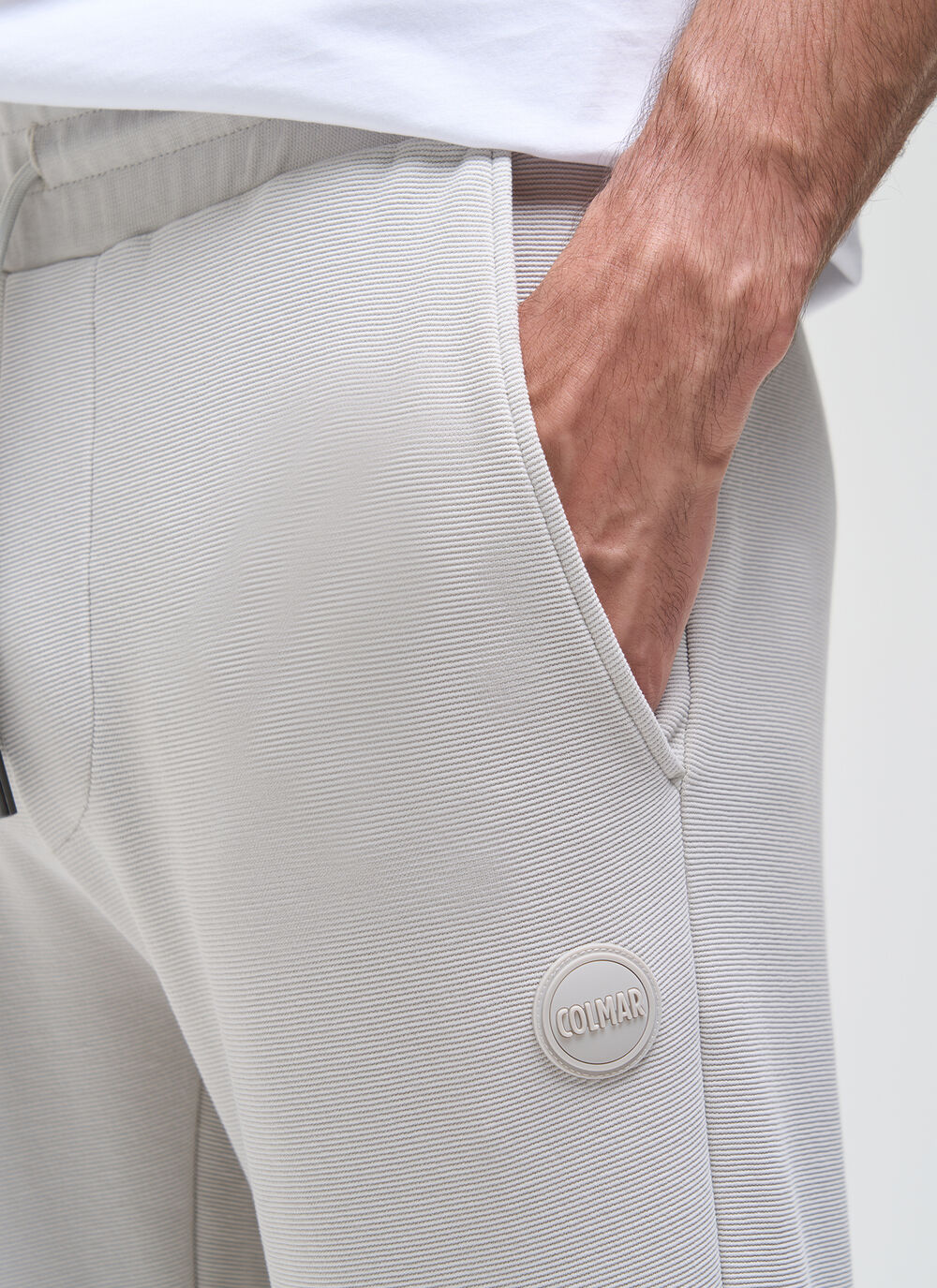 Jogginghose mit Milleraies-Streifen image number 2