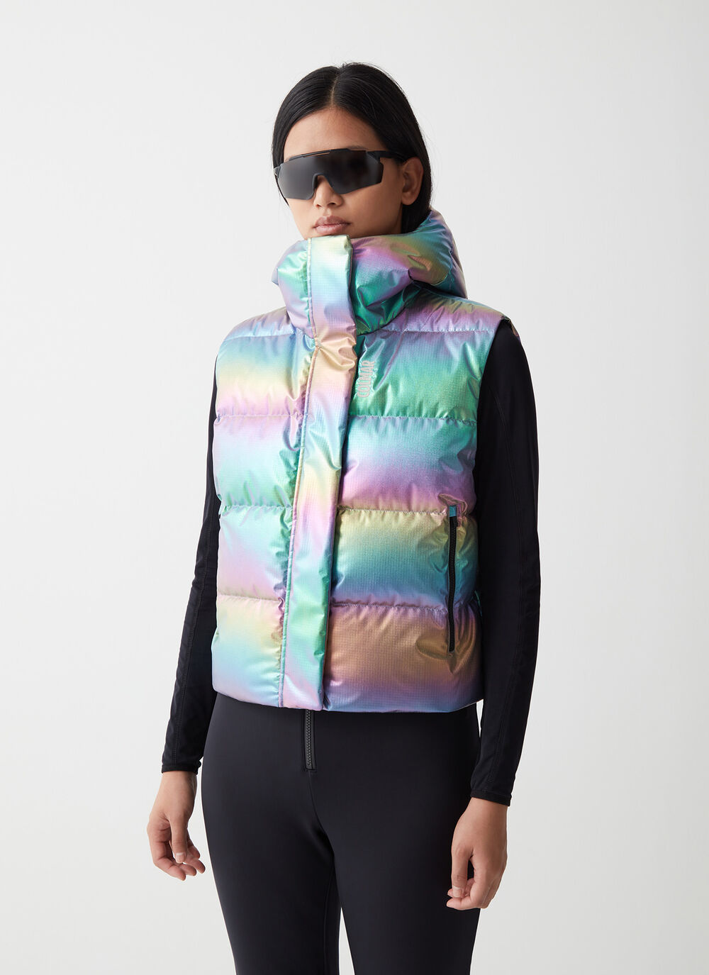 Iridescent puffy gilet image number 1
