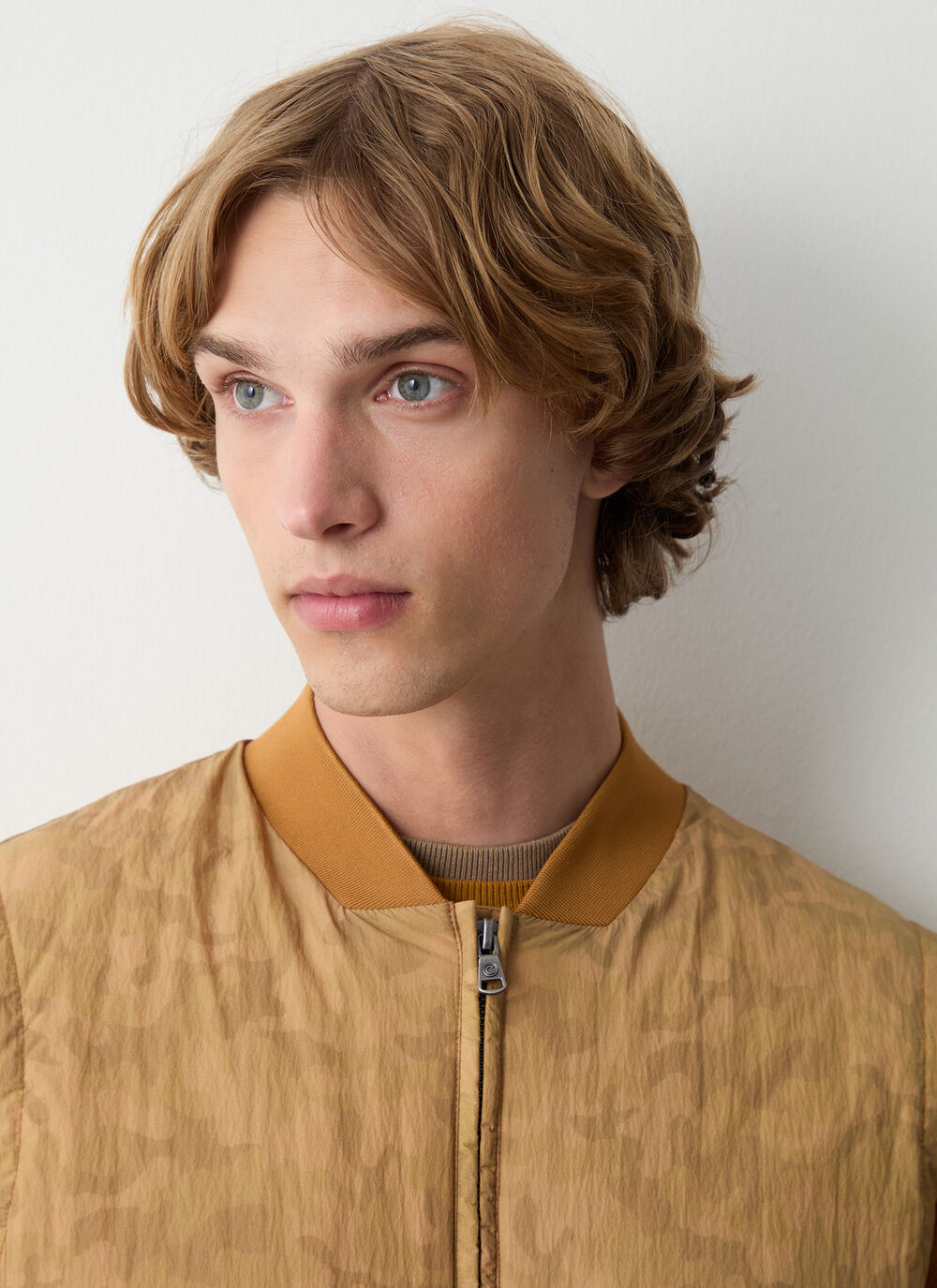 Camouflage down-padded gilet  image number 2