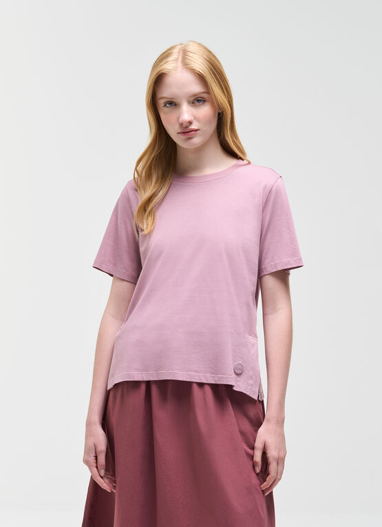 T-shirt with side slits