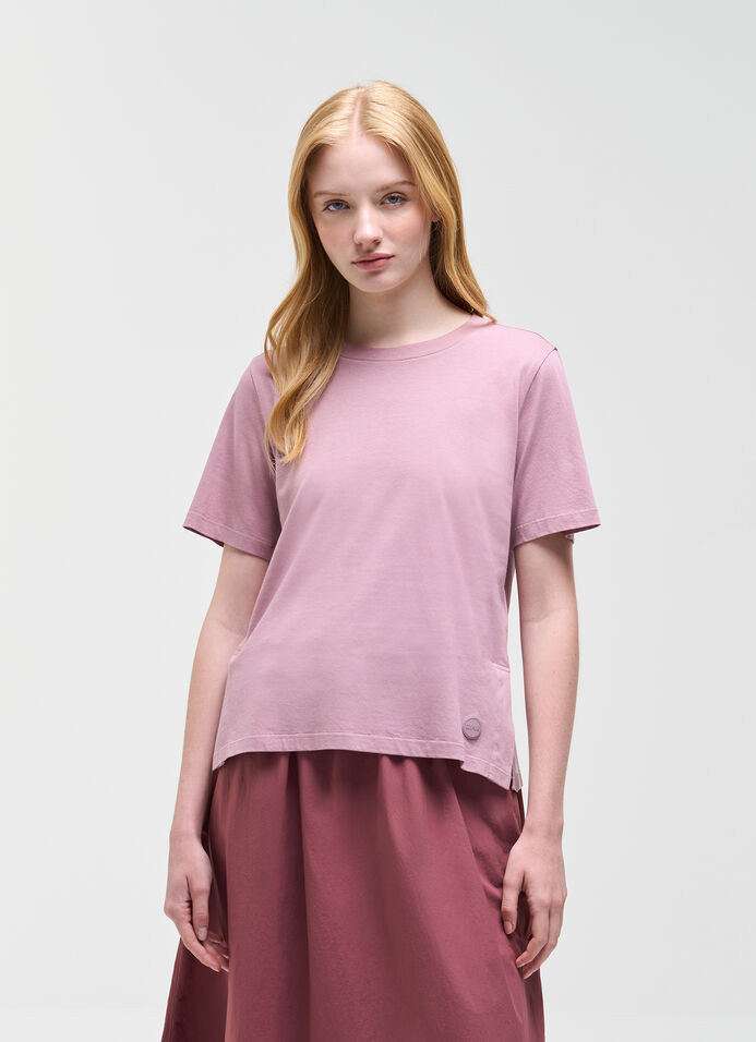 T-shirt with side slits