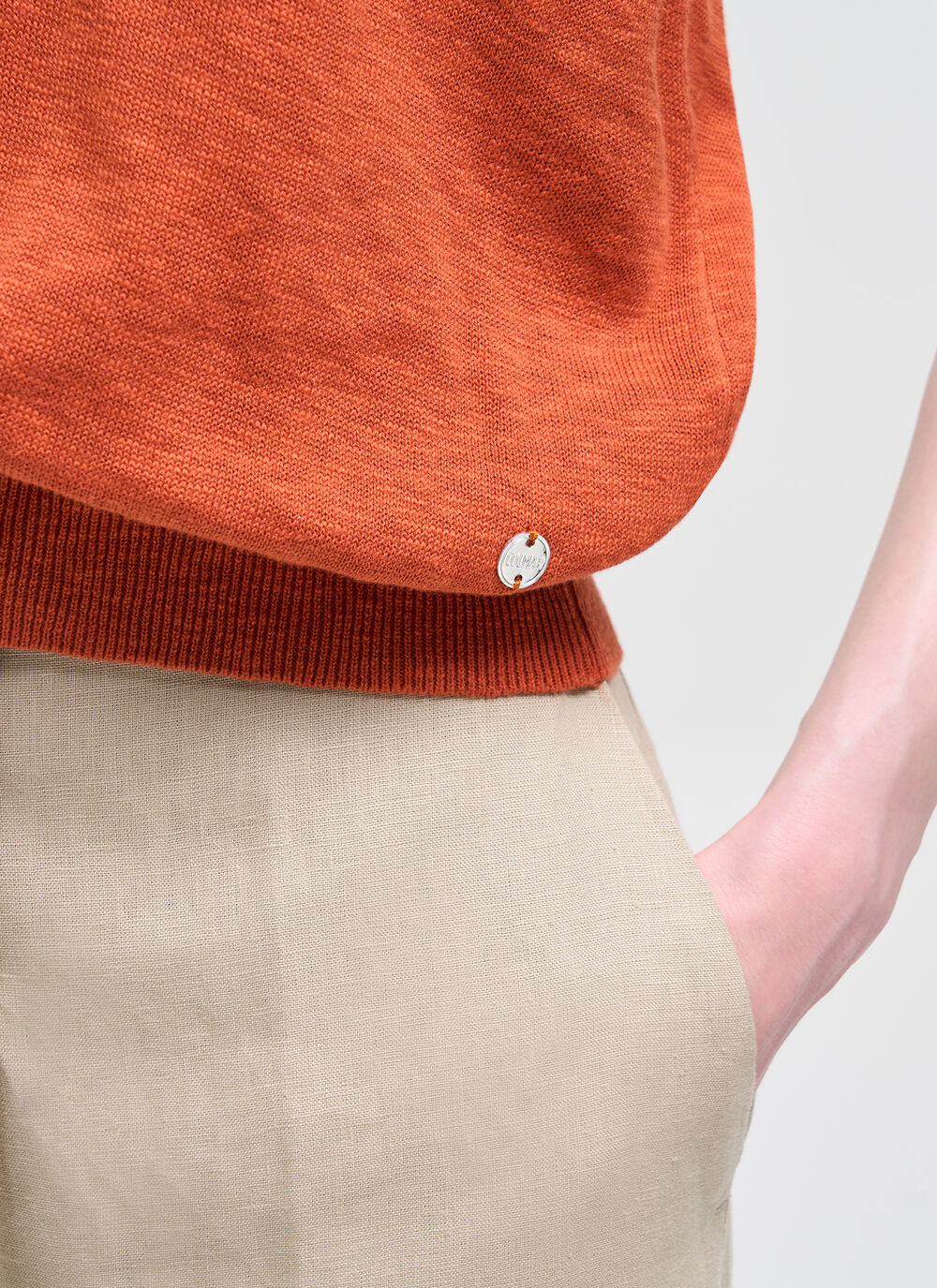 Light M&eacute;lange Vest image number 3