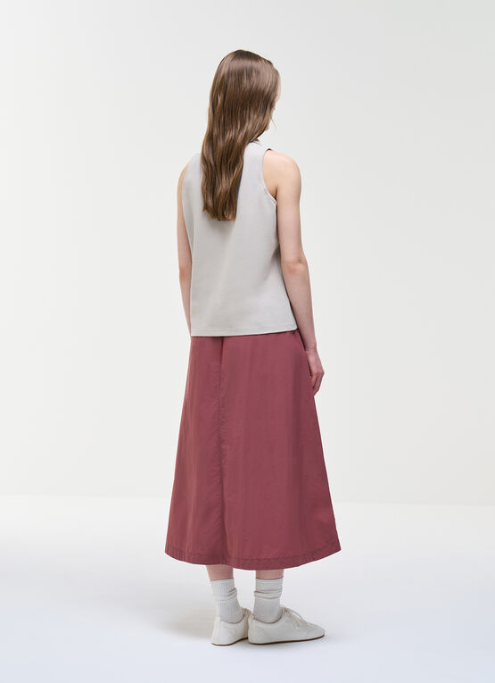 Sleeveless cotton piqu&eacute; polo shirt