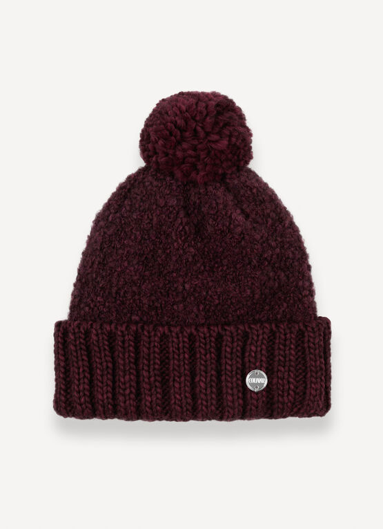Bouclé yarn hat