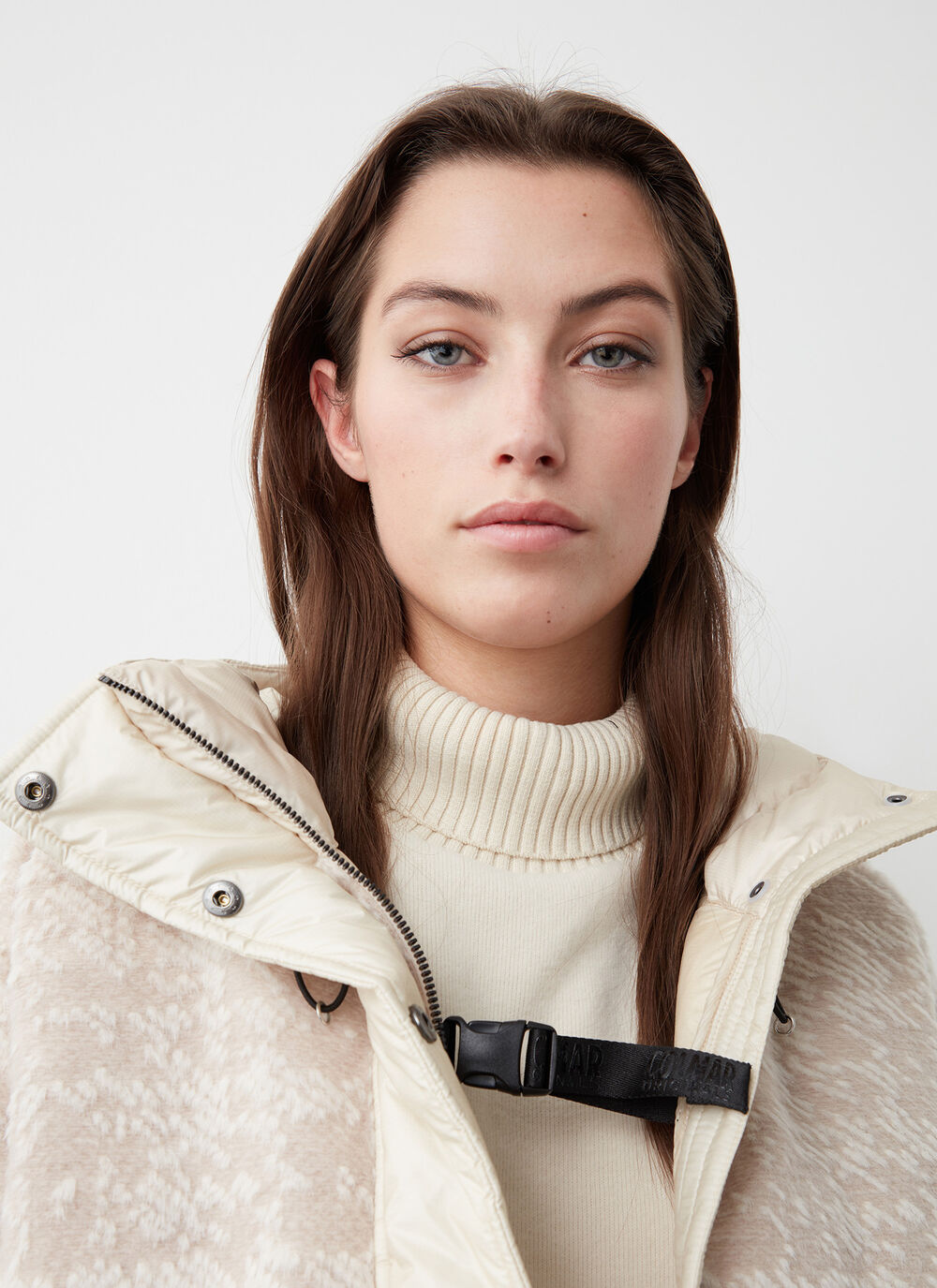 Hooded jacquard down jacket image number 0