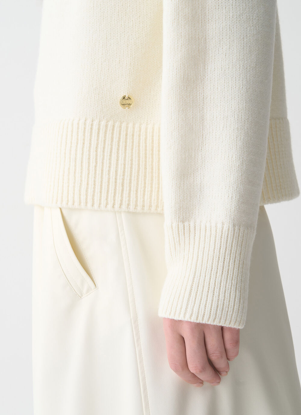 Loose pullover image number 2