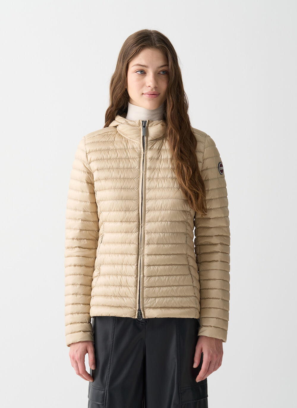 Leichte Daunenjacke mit Kapuze image number 1