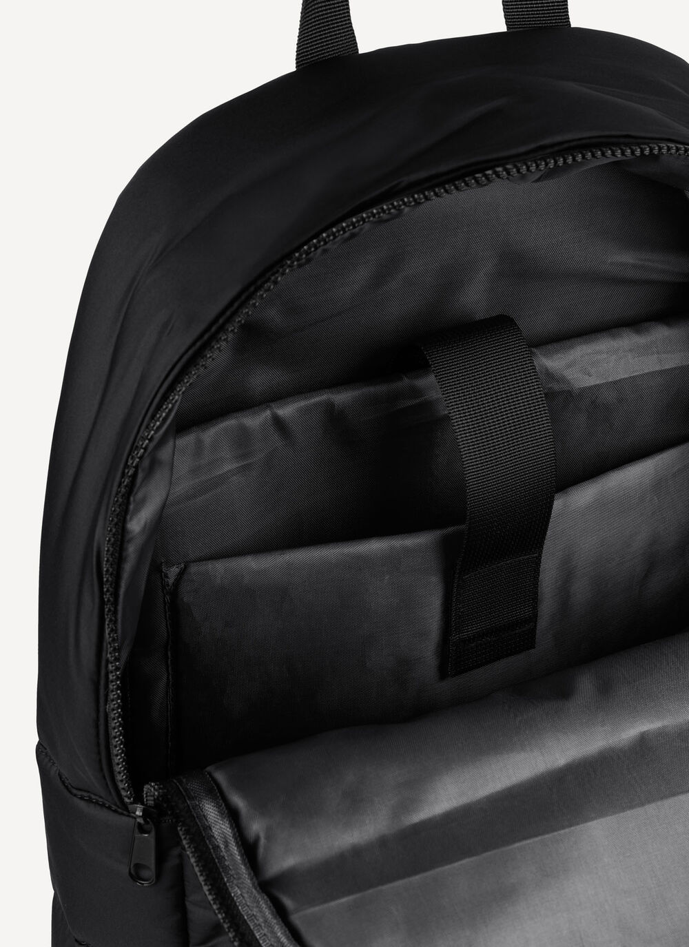 Unisex quilted backpack image number 3