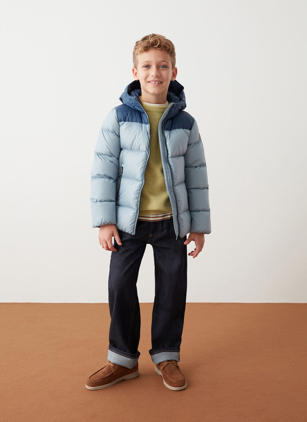 Two-tone hooded down jacket image number 0