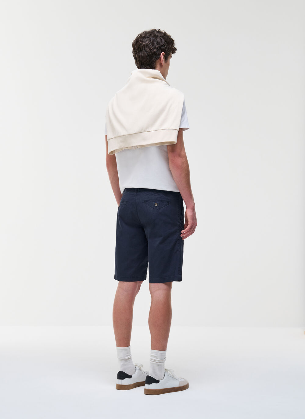 Cotton chino Bermuda shorts image number 3