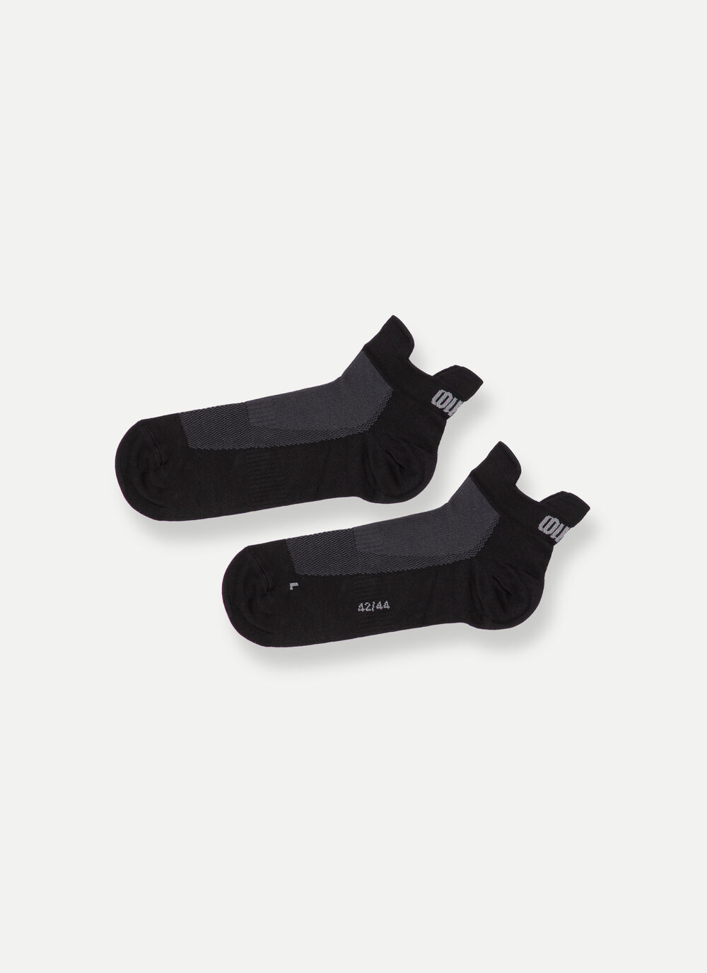 Short unisex socks with jacquard logo image number 3