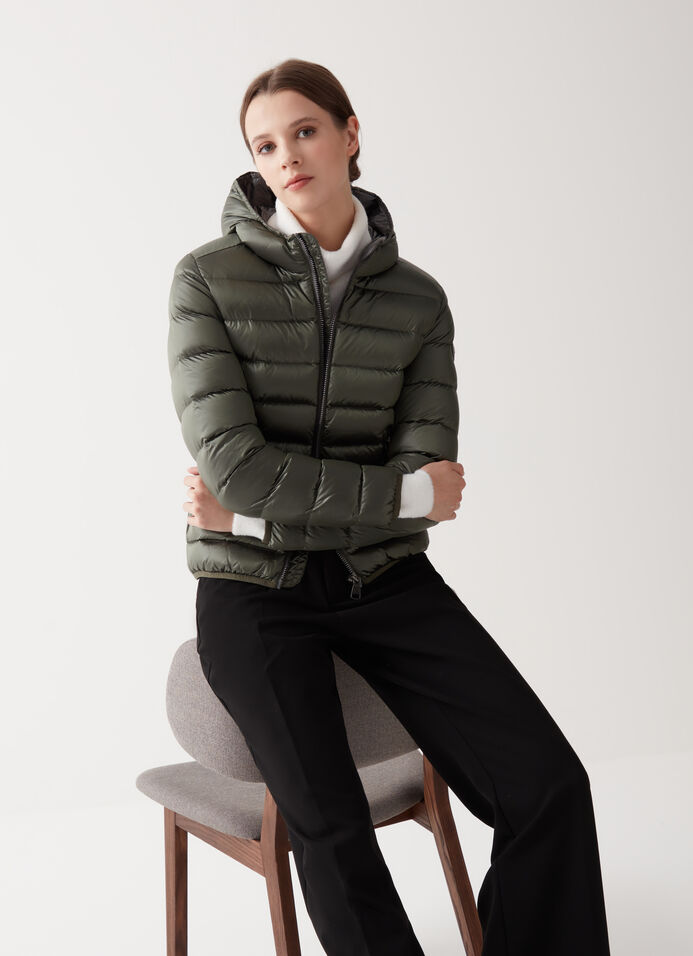 REGULAR FIT JACKET WITH ECO-SUSTAINABLE PADDING WITH AN IRIDESCENT